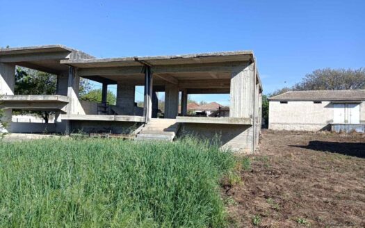 Πωλείται ημιτελής κατοικια 1.250 τ.μ. στην περιοχή Ζάππειο Φάρσαλα